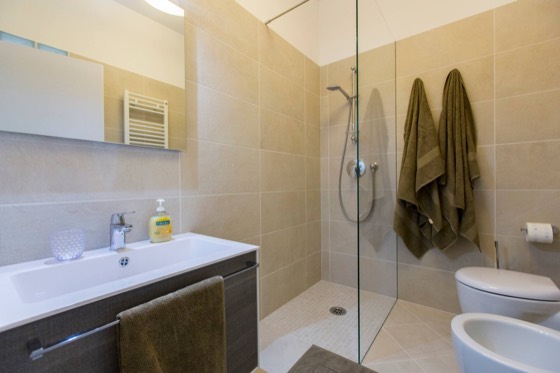Bathroom 2 — San Siro House apartment, Milan