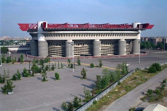 San Siro — 15 minutes on foot — San Siro House apartment, Milan